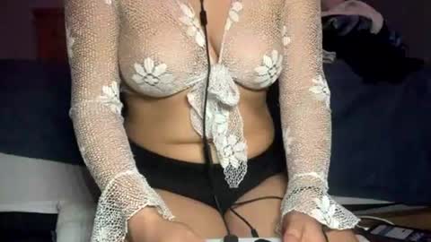 bunny15888 online show from June 18, 2026, 5:08 am