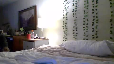 Bunny online show from October 21, 2025, 11:16 pm