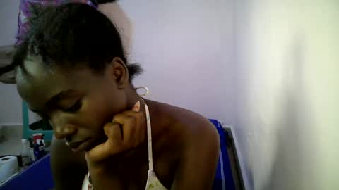 Snapshot of bunny_bliss1 chatting on June 30, 2026, 2:29 pm bunny_bliss1 online show from June 30, 2026, 2:29 pm