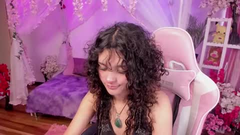 Snapshot of bunny_curly chatting on October 8, 2025, 1:20 pm Bunny  online show from October 8, 2025, 1:20 pm