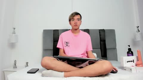 bunny online show from February 26, 2025, 12:14 pm