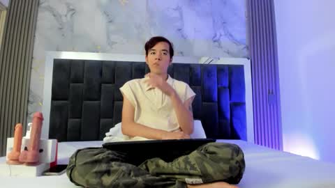 bunny online show from September 25, 2025, 12:42 pm