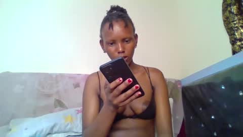 Snapshot of bunnydiva_ chatting on October 27, 2025, 6:12 pm bunnydiva_ online show from October 27, 2025, 6:12 pm