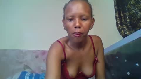 Snapshot of bunnydiva_ chatting on November 5, 2025, 12:32 am bunnydiva_ online show from November 5, 2025, 12:32 am