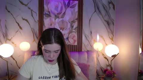 Snapshot of bunnyleahxxx chatting on June 4, 2026, 7:09 pm ANASTASIA online show from June 4, 2026, 7:09 pm