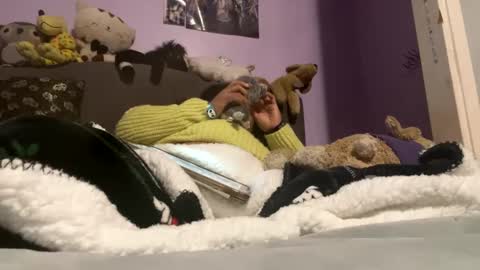 Snapshot of bunnyslittlecum chatting on December 30, 2024, 7:15 am Bunnygirl Onyx online show from December 30, 2024, 7:15 am