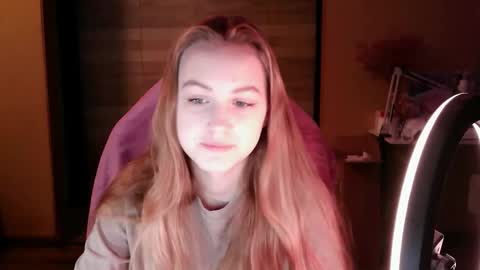 bunnysunshine__ online show from October 7, 2025, 12:02 pm