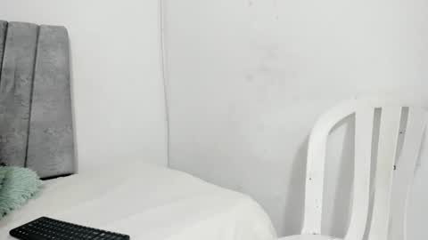 burbuja_evans online show from February 15, 2025, 12:04 am