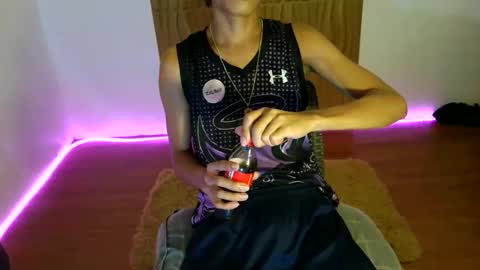 burger_kingxxx online show from January 6, 2026, 8:45 pm