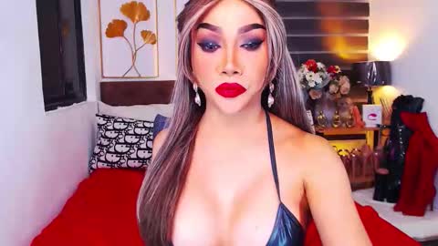 ANGELFOX online show from February 5, 2026, 6:23 pm