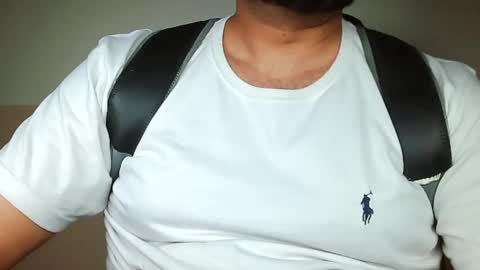 Hairy Arabian online show from December 25, 2024, 9:00 pm