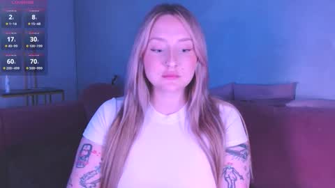 Snapshot of burn_lissa chatting on October 24, 2025, 7:32 pm Lissa online show from October 24, 2025, 7:32 pm