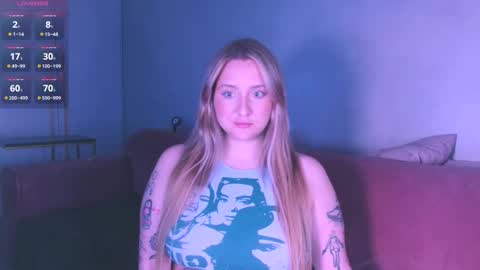 Snapshot of burn_lissa chatting on November 1, 2025, 7:05 pm Lissa online show from November 1, 2025, 7:05 pm