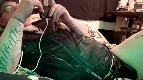 Burnout1315 online show from April 2, 2026, 3:37 am