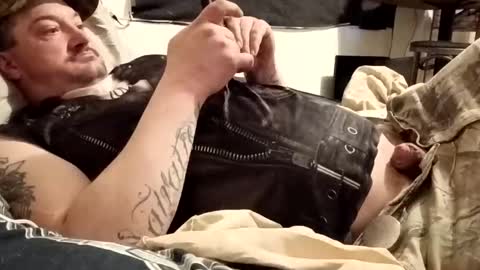 Burnout1315 online show from April 5, 2026, 5:21 pm