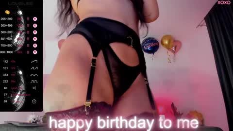 Larisa online show from May 14, 2026, 7:53 pm