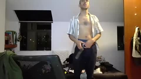 bustavid34 online show from July 7, 2026, 12:57 am