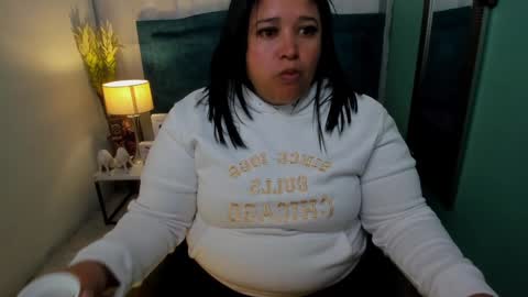 busty juicy online show from January 24, 2025, 11:59 am