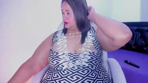 Snapshot of busty_juicyy chatting on February 23, 2026, 12:35 pm busty juicyy online show from February 23, 2026, 12:35 pm