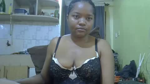busty kenzi online show from December 8, 2024, 4:07 pm