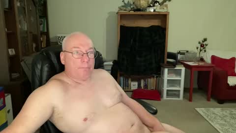 Snapshot of bustyballs100 chatting on December 18, 2025, 4:57 pm bustyballs100 online show from December 18, 2025, 4:57 pm