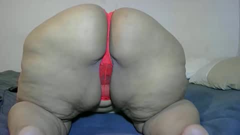 bustybbwx online show from September 8, 2025, 6:40 pm