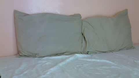 butler_yung online show from June 20, 2026, 7:27 pm