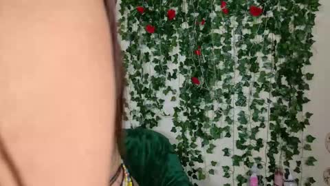 butterfly booty online show from October 29, 2025, 5:14 pm