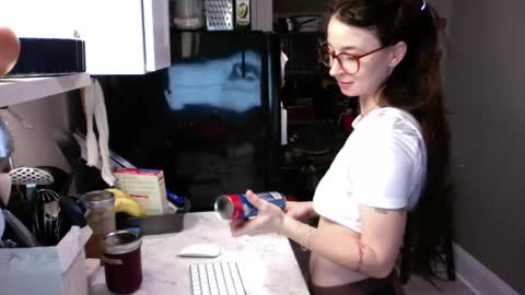 Lou online show from November 27, 2025, 12:51 pm