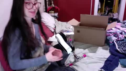 Lou online show from February 6, 2026, 4:06 am