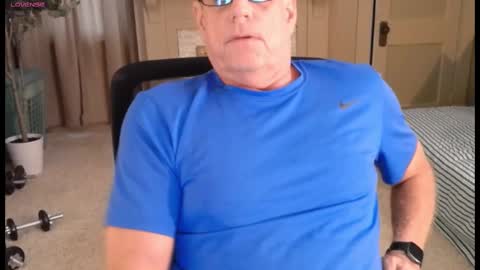 Snapshot of buttnakedfun954737 chatting on October 10, 2025, 4:50 pm Miles online show from October 10, 2025, 4:50 pm