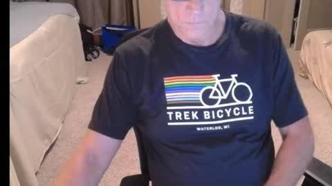 Snapshot of buttnakedfun954737 chatting on June 4, 2026, 10:54 am Miles online show from June 4, 2026, 10:54 am
