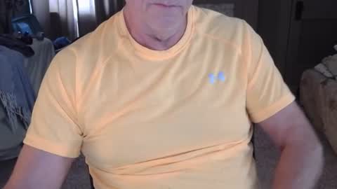 Snapshot of buttnakedfun954737 chatting on July 26, 2026, 3:52 pm Miles online show from July 26, 2026, 3:52 pm