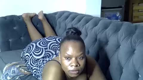 buttsexyy online show from April 24, 2026, 7:38 pm