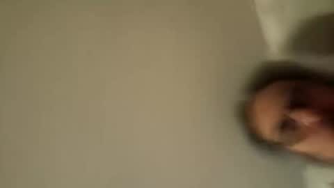 butzimini online show from February 8, 2026, 8:18 am