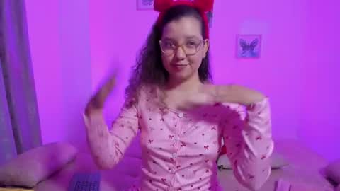 BUNNY BELLA online show from August 2, 2026, 3:27 am