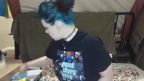 Snapshot of bvnny420 chatting on December 16, 2024, 1:42 am River online show from December 16, 2024, 1:42 am