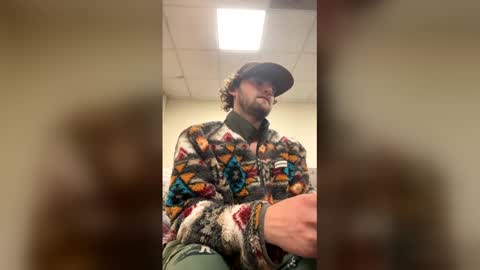 dustin online show from February 15, 2026, 7:51 am