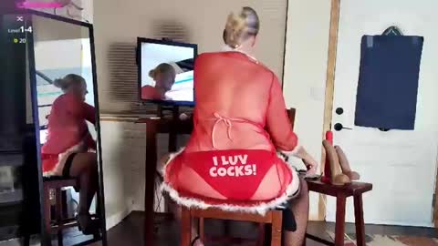 Bee and John online show from December 17, 2025, 1:55 am