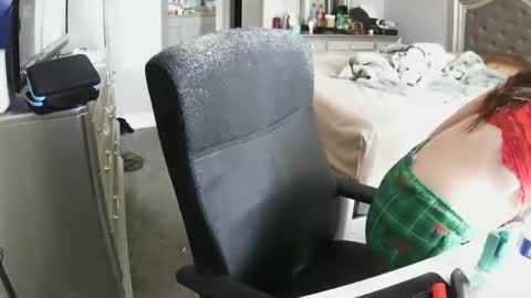 bxbydior online show from April 2, 2026, 4:04 pm