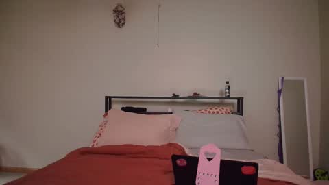 Snapshot of bxdieelatina chatting on February 24, 2026, 7:12 pm bxdieelatina online show from February 24, 2026, 7:12 pm