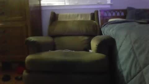 Snapshot of bygd334 chatting on October 18, 2025, 10:49 am biggdw79 online show from October 18, 2025, 10:49 am