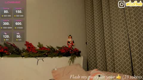 Snapshot of bzzzme chatting on December 28, 2024, 4:52 pm My name is Sofia I will be glad if you spend your time with me 3 online show from December 28, 2024, 4:52 pm