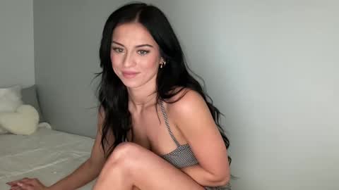 c1luxegirl online show from September 10, 2025, 11:16 pm