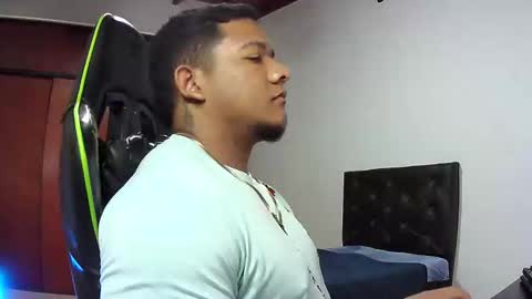 Snapshot of caballerozodi chatting on November 7, 2025, 7:36 pm caballerozodi online show from November 7, 2025, 7:36 pm