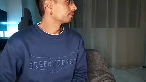 cachondo__23 online show from February 4, 2025, 7:33 pm