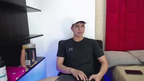 Snapshot of cady_hot chatting on October 14, 2025, 8:53 pm Cady online show from October 14, 2025, 8:53 pm