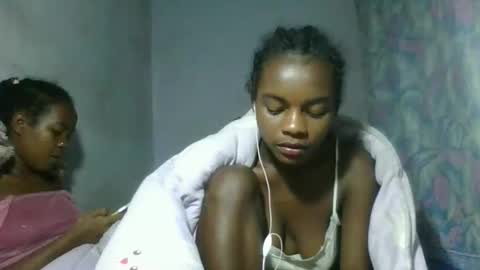caella98 online show from April 9, 2026, 6:41 am