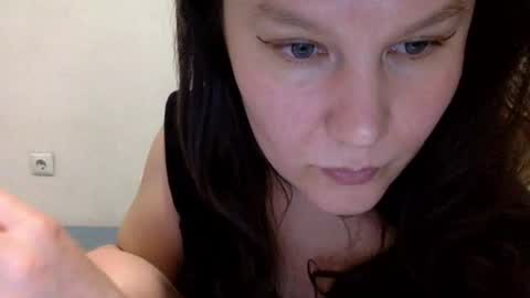 Lamb online show from September 19, 2025, 6:08 pm