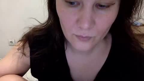 Snapshot of caffeinated_lamb chatting on November 14, 2025, 7:01 pm Lamb online show from November 14, 2025, 7:01 pm